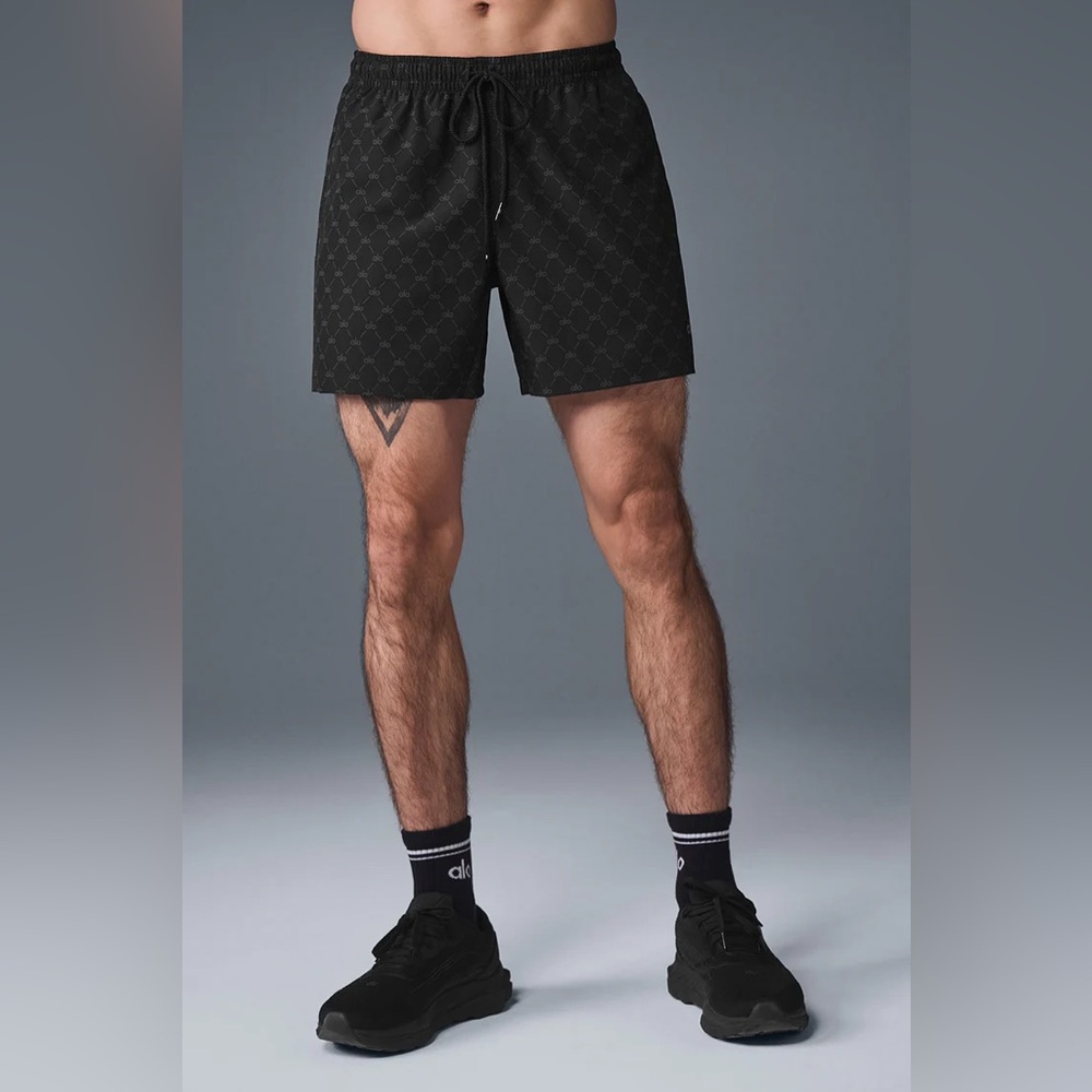 NWT ALO Yoga 7” Diamond Circuit Short